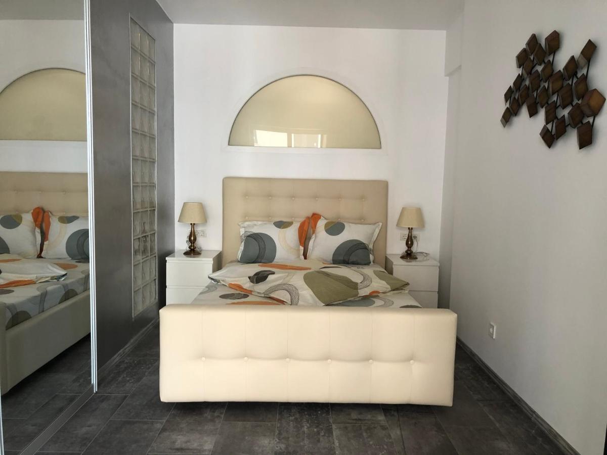 Luxury Westpark 2 Residence Lake View W6 Bucarest Exterior foto